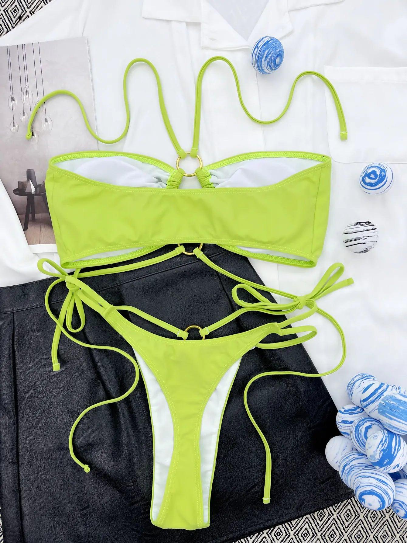 Fängslande Halter Bikini med Omlindad Design - WIQ