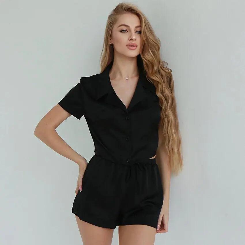 Lyxig Satäng Loungewear Set med Matchande Shorts - WIQ